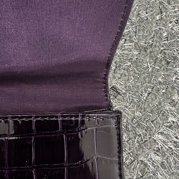 Vintage Deep Purple “Mock Croc” Clutch - Picture 7 of 11